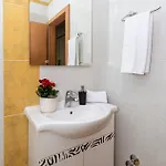 Veronika Апартаменты *