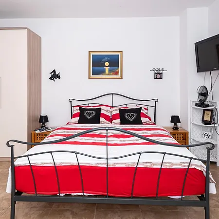 Veronika Appartement Pag Town